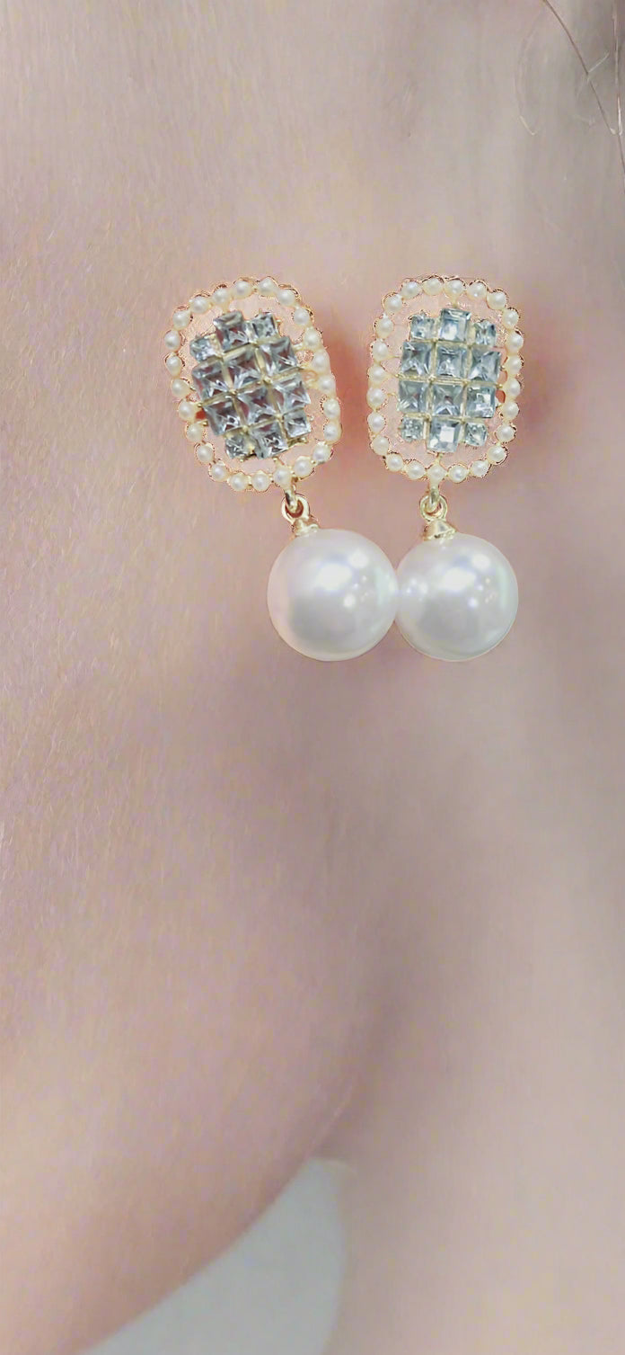 Glimmer Grid Earring