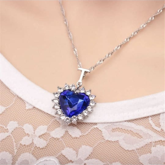 TITANIC LOVE NECKLACE