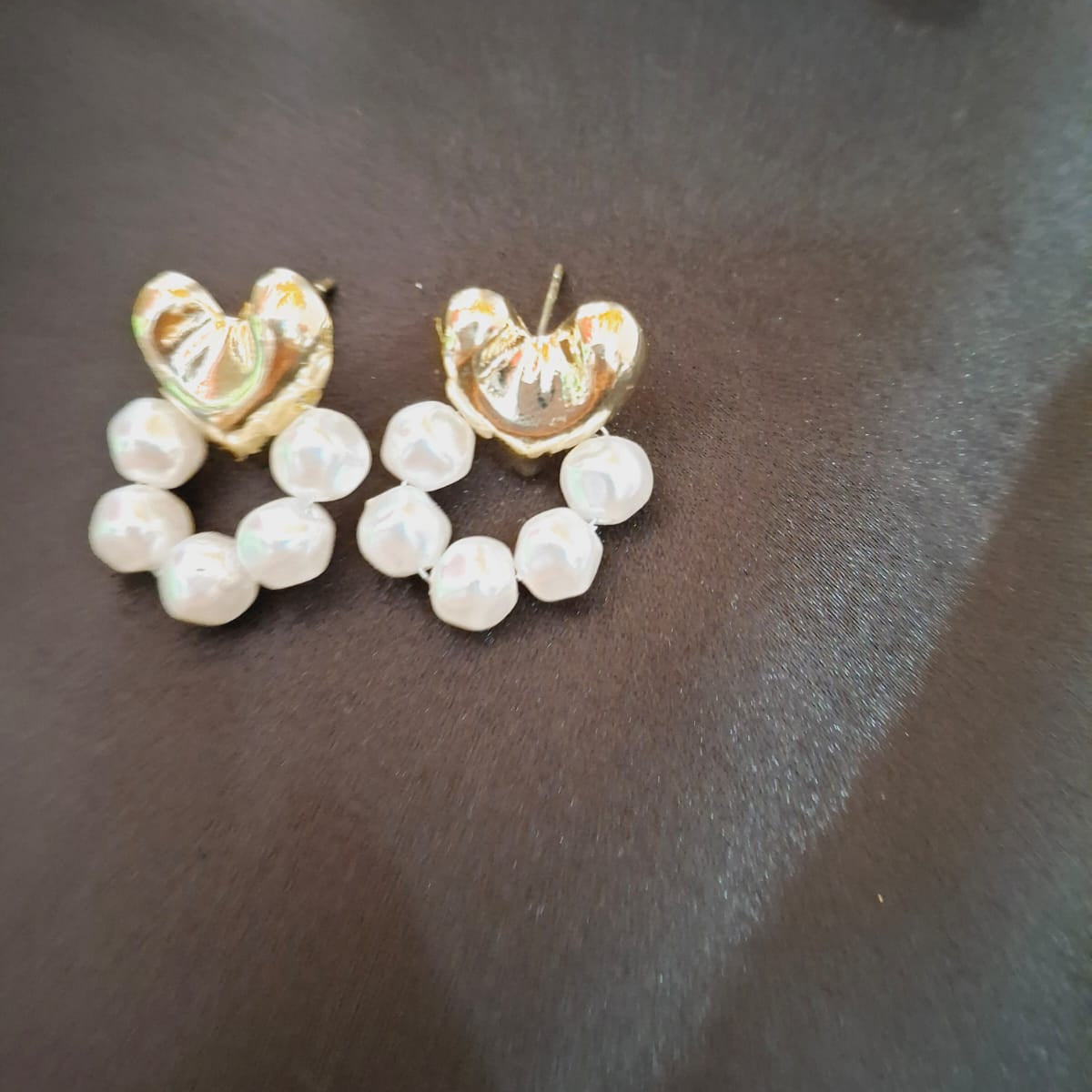 love pearl stud Earring