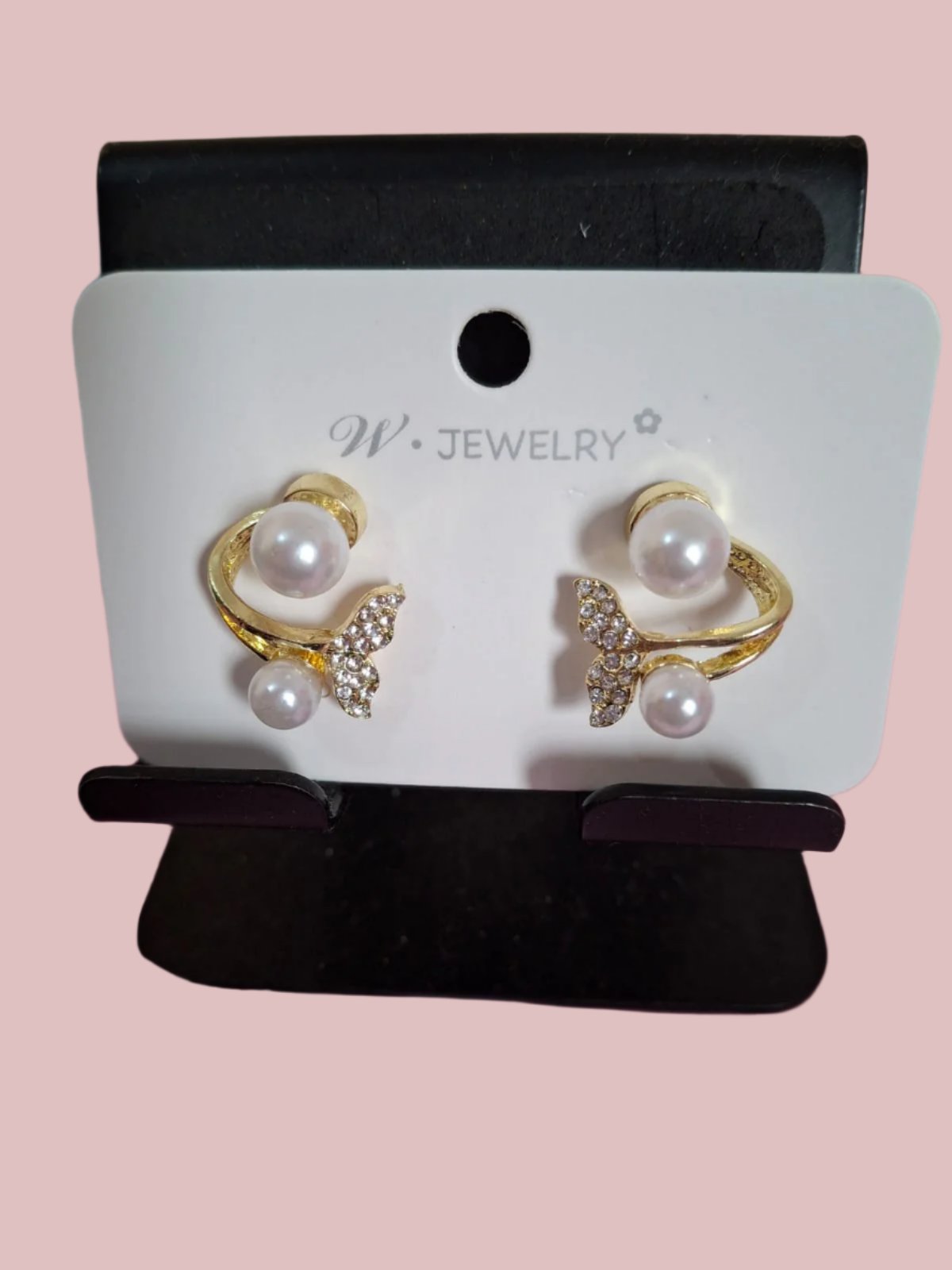 pearl fishtail earring