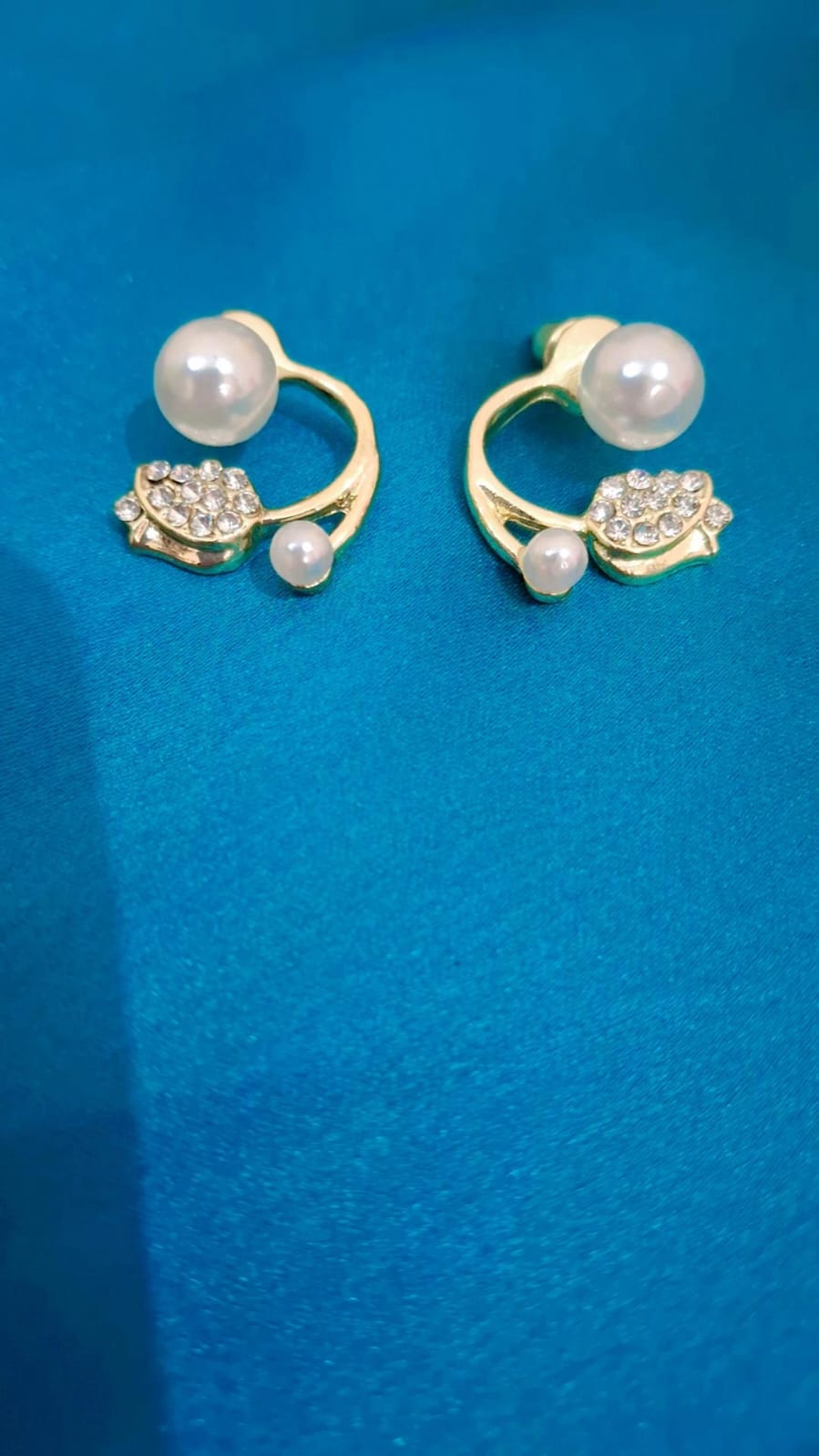 Sparkling Tulip studs