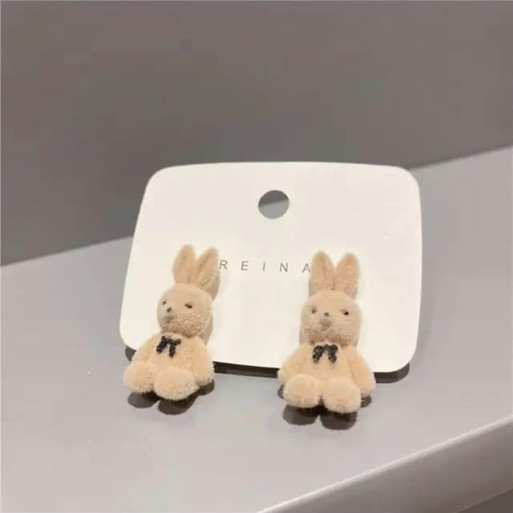 Fuzzy Teddy Studs