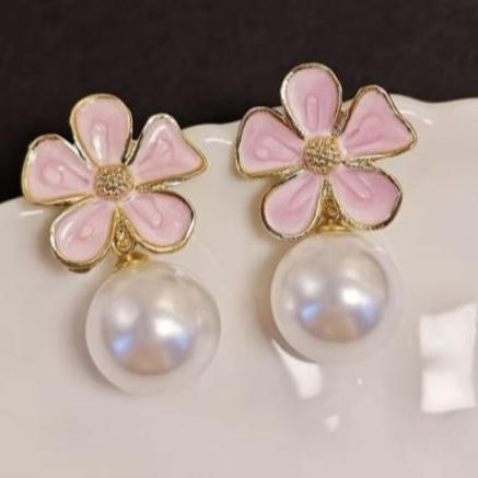 Blossom Pearl Drop Earring