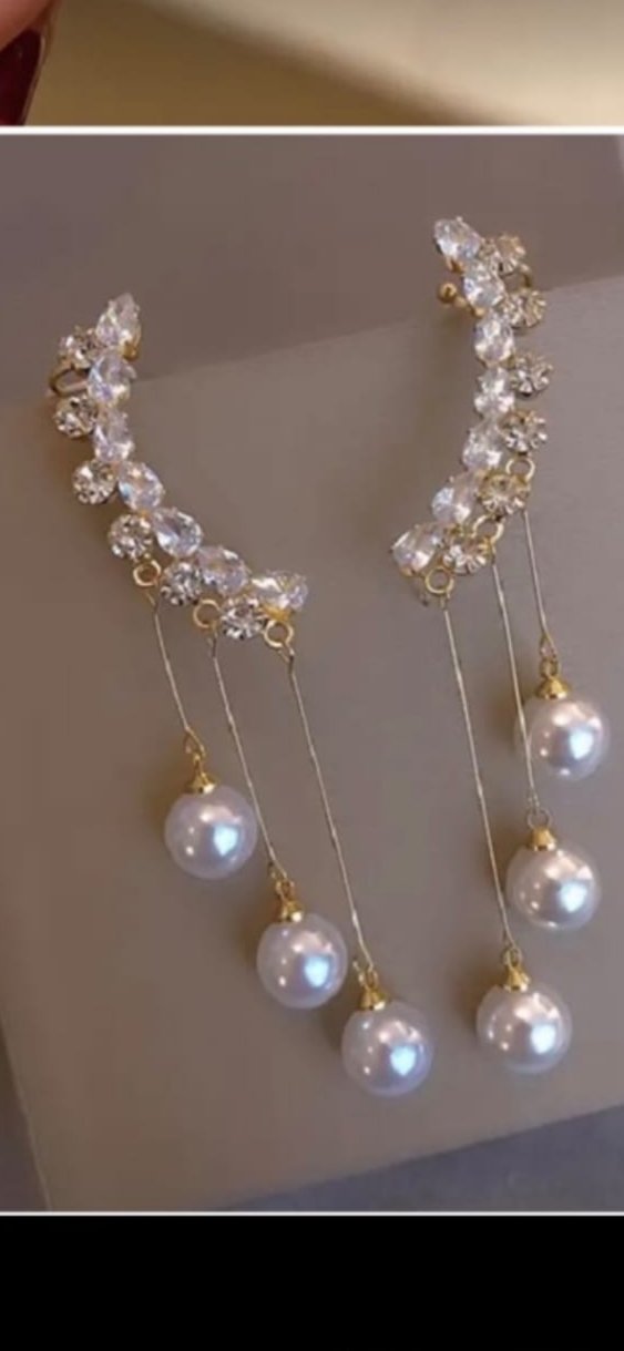 Radiant Moon Pearl Drop Earring